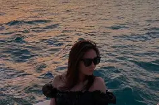 不到24小时娱乐圈又出三大八卦顶流小花、男星带女儿见情人